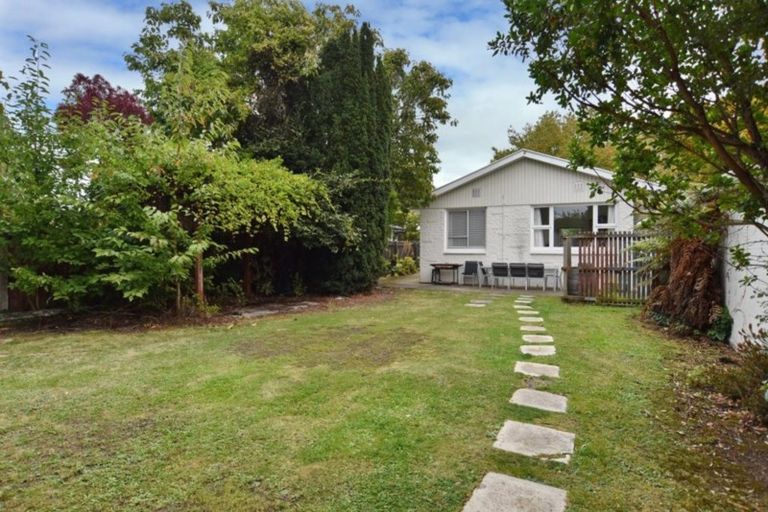 Photo of property in 8 Westmont Street, Ilam, Christchurch, 8041
