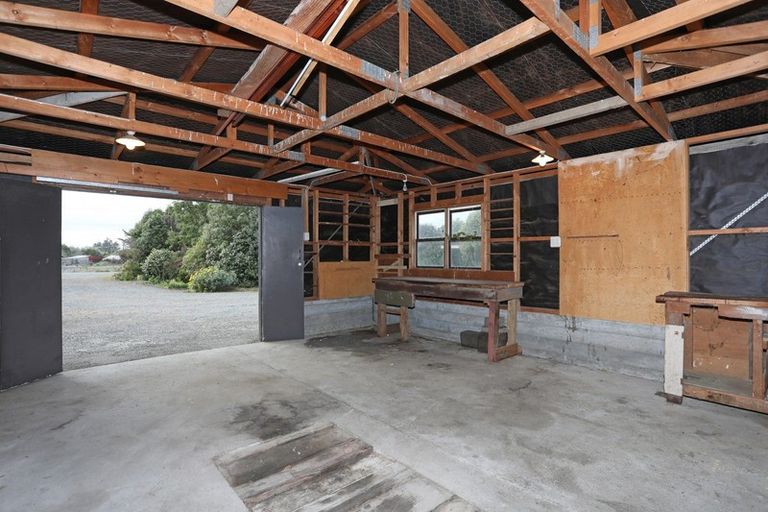 Photo of property in 305 Makirikiri Road, Crofton, Marton, 4787