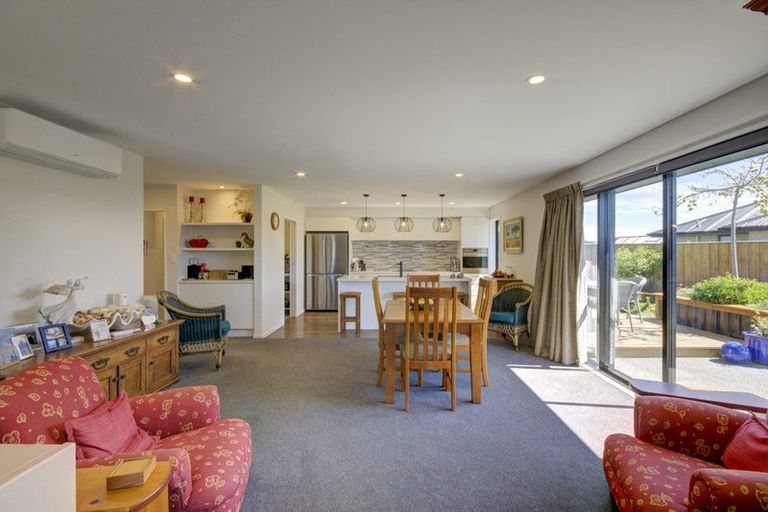 Photo of property in 37 Claremont Crescent, Amberley, 7410