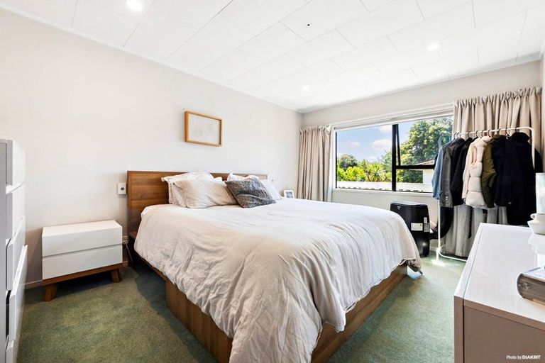 Photo of property in 41 De Quincey Terrace, Highland Park, Auckland, 2010