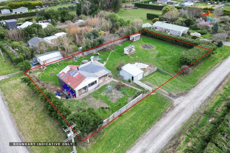 Photo of property in 16 Derby Street, Woodend, Invercargill, 9877