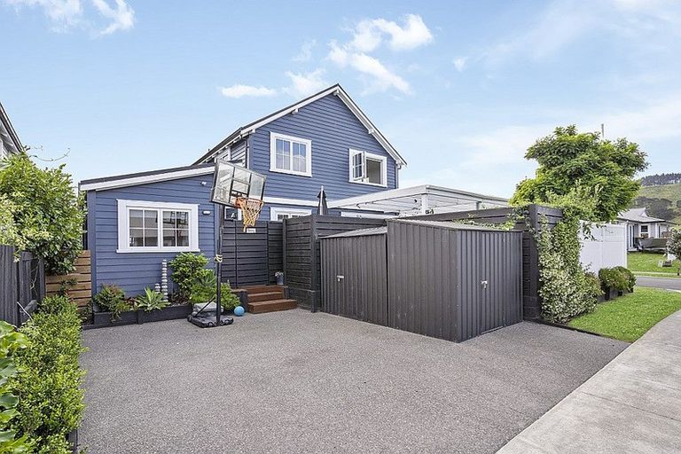Photo of property in 43 Ocean Breeze Drive, Waihi Beach, 3611