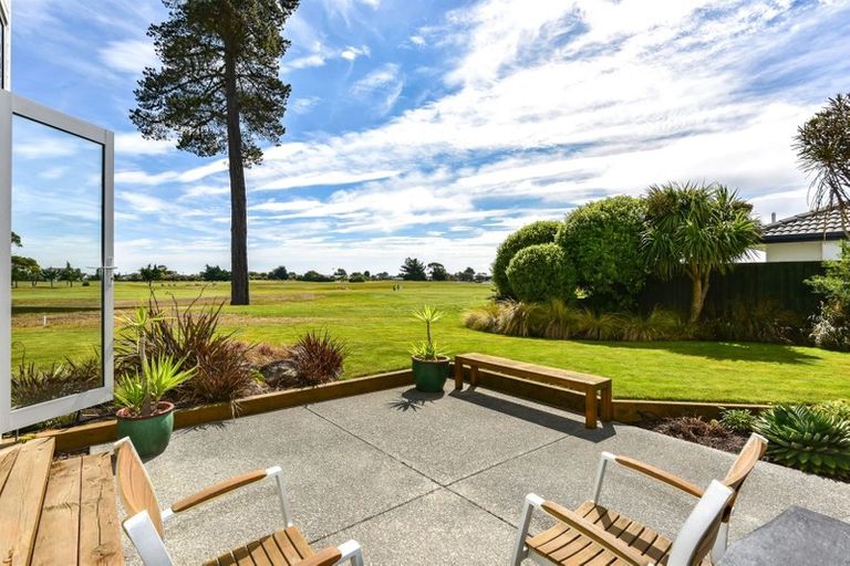 Photo of property in 18 Fishermans Rest, Waimairi Beach, Christchurch, 8083