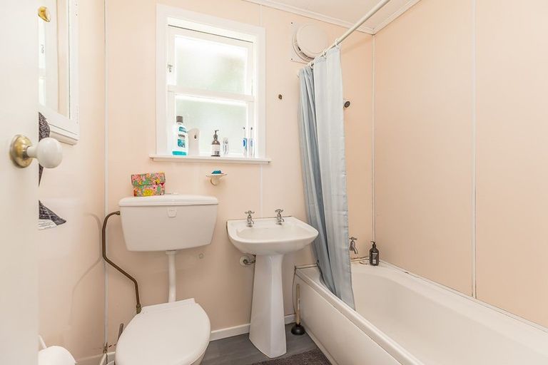 Photo of property in 52 Fox Street, Ngaio, Wellington, 6035