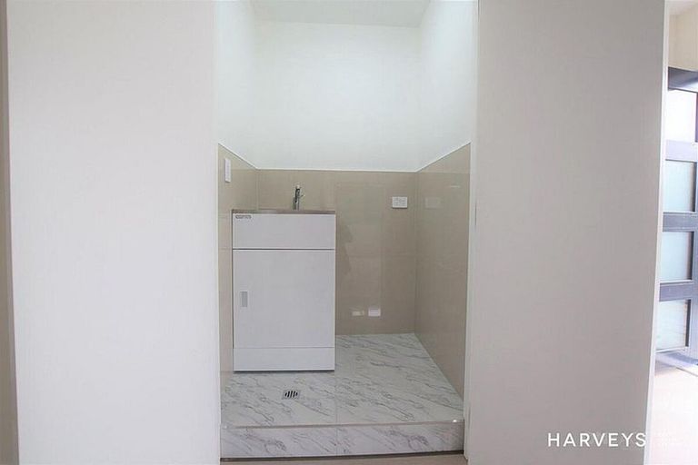 Photo of property in 12 Pleasant Road, Glen Eden, Auckland, 0602