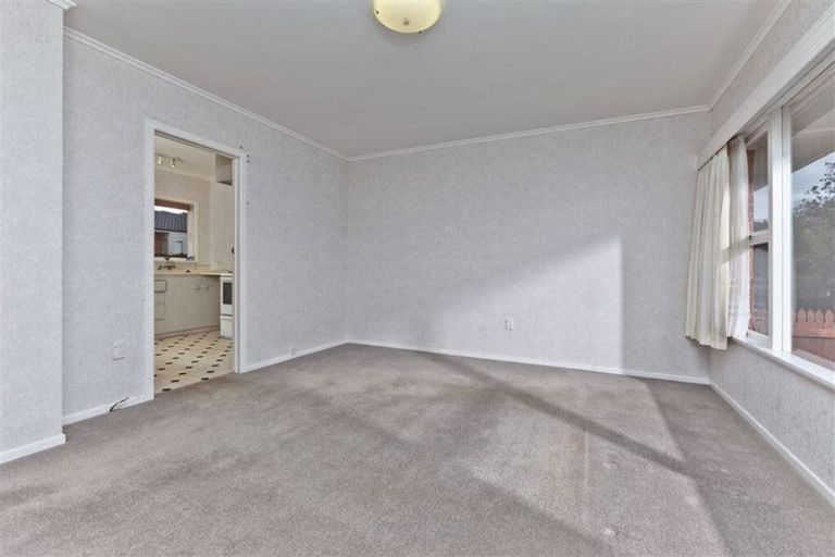 Photo of property in 2/17 Saltburn Road, Milford, Auckland, 0620