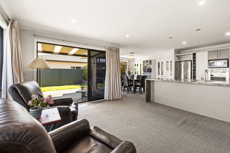 Photo of property in 4 Delta Mews Place, Clive, 4102