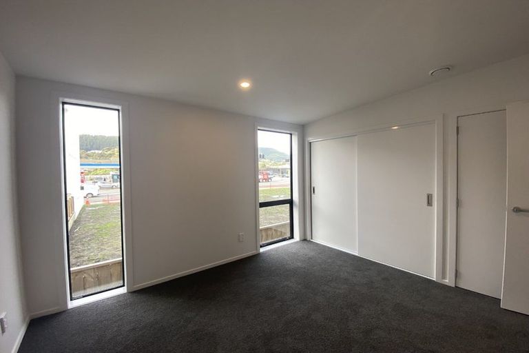 Photo of property in 1 Kamahi Place, Paraparaumu, 5032