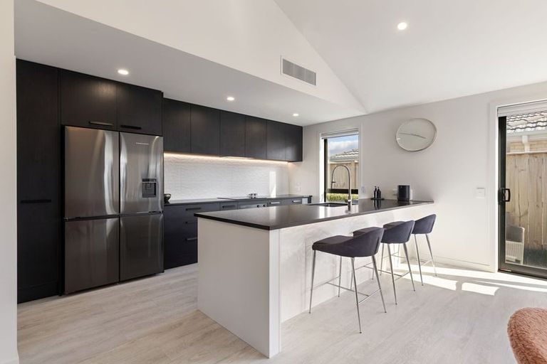 Photo of property in 62 Freedom Drive, Kelvin Grove, Palmerston North, 4414