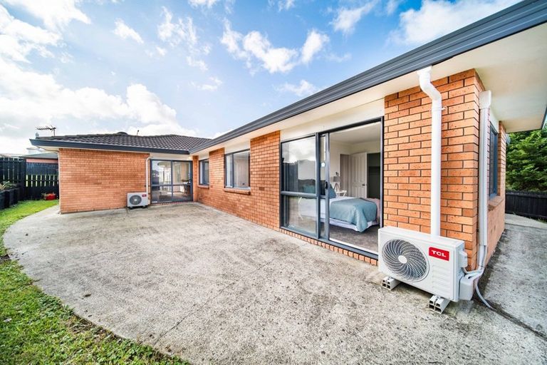 Photo of property in 4 Eloise Place, Clendon Park, Auckland, 2103