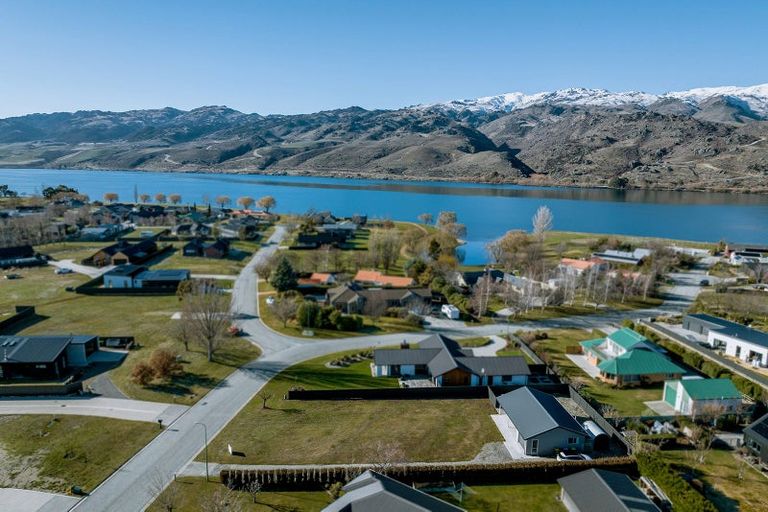 Photo of property in 20 Pisa Moorings Road, Mount Pisa, Cromwell, 9383