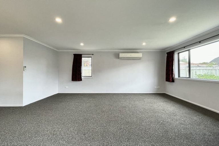 Photo of property in 3a Oxford Crescent, Ebdentown, Upper Hutt, 5018