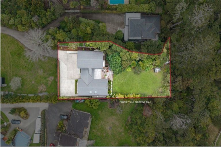 Photo of property in 21 Churchouse Road, Greenhithe, Auckland, 0632