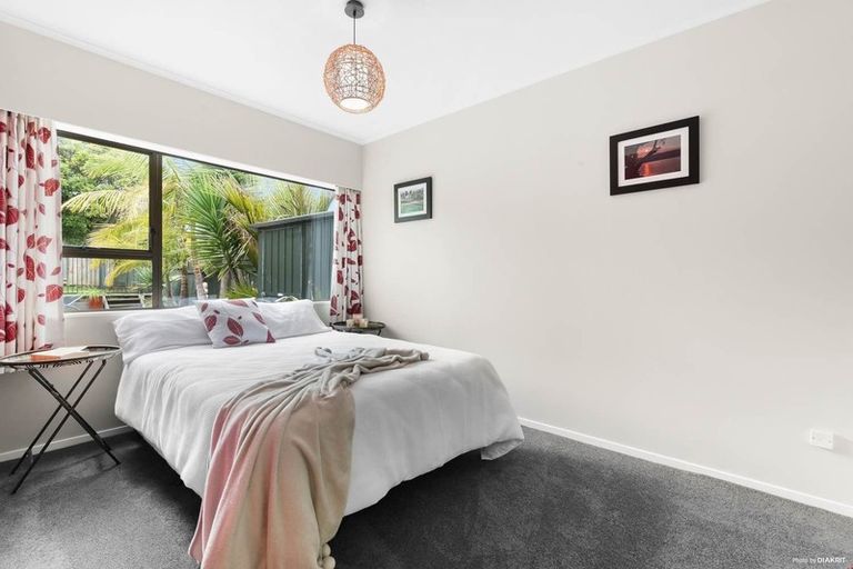 Photo of property in 17 Amante Crescent, Mairangi Bay, Auckland, 0630