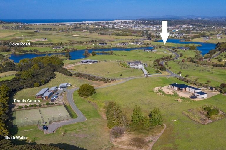 Photo of property in 17 Robert Hastie Drive, Mangawhai, 0573