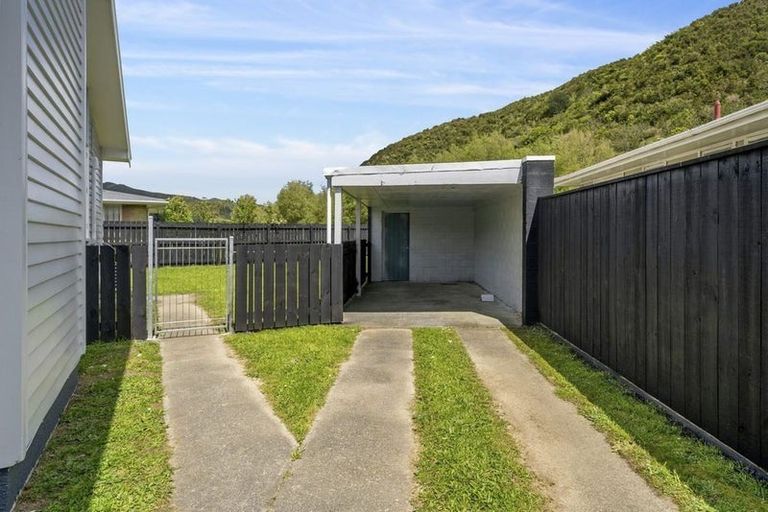 Photo of property in 9 Orewa Grove, Wainuiomata, Lower Hutt, 5014