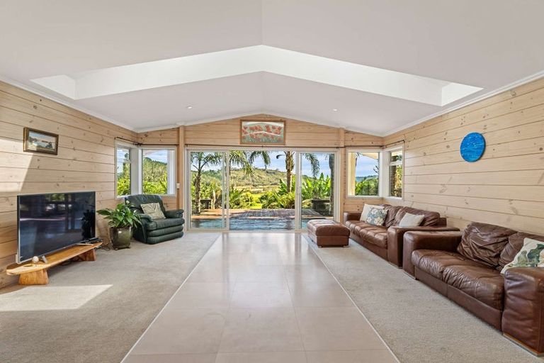 Photo of property in 80 Hodge Road, Coroglen, Whitianga, 3591