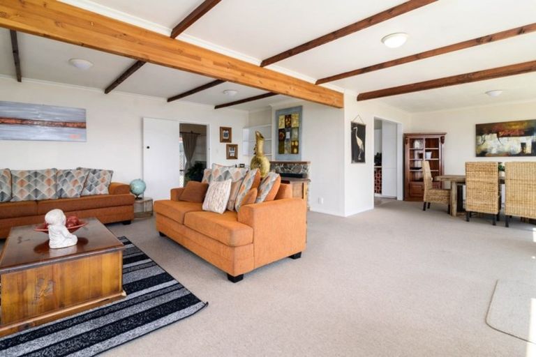 Photo of property in 137 Koutu Road, Kawaha Point, Rotorua, 3010