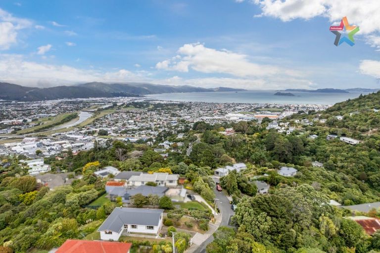 Photo of property in 47 Pekanga Road, Normandale, Lower Hutt, 5010