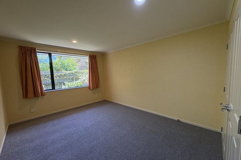 Photo of property in 1 Moorhouse Street, Taradale, Napier, 4112