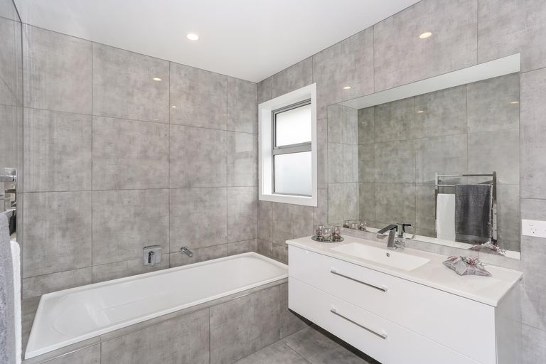 Photo of property in 14b Helenvale Crescent, Pokeno, 2402