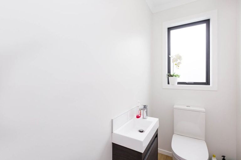 Photo of property in 1 Doug Jensen Street, Wallaceville, Upper Hutt, 5018