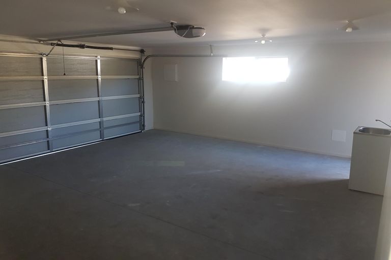 Photo of property in 8 Ketu Way, Takanini, 2112