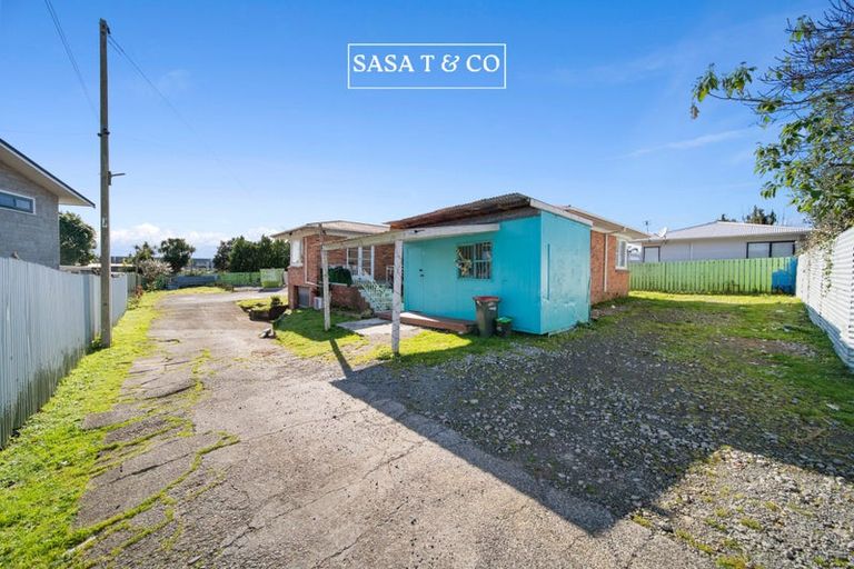 Photo of property in 43a Vine Street, Mangere East, Auckland, 2024
