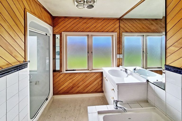 Photo of property in 16a Hunua Road, Papakura, 2110