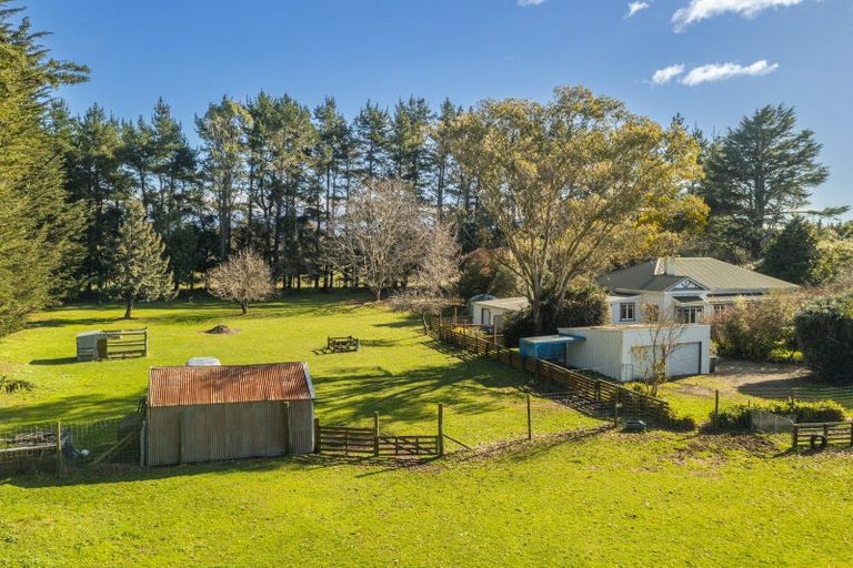 Photo of property in 5 Sydney Street, Takapau, 4203