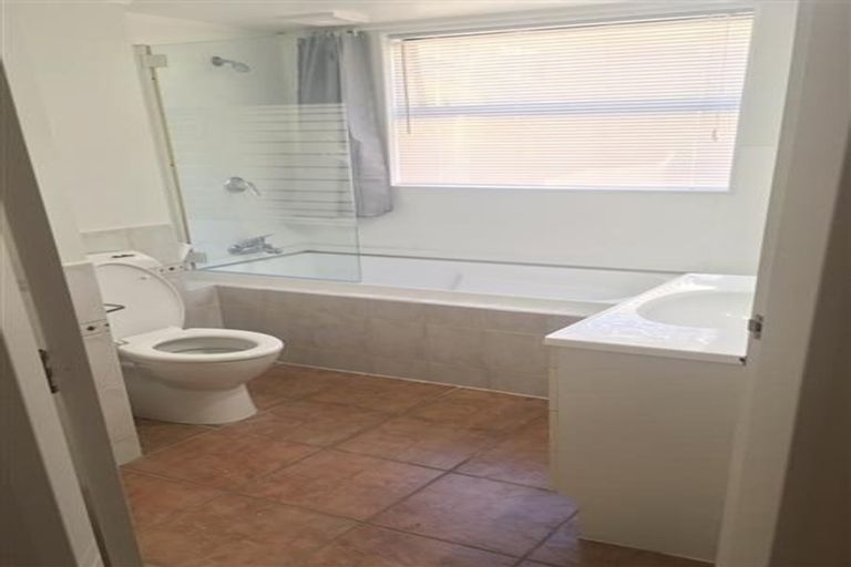 Photo of property in 566i Adelaide Road, Berhampore, Wellington, 6023