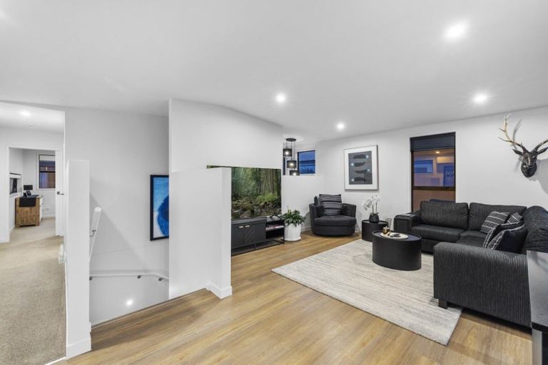 Photo of property in 31 Hinaki Street, Poike, Tauranga, 3112