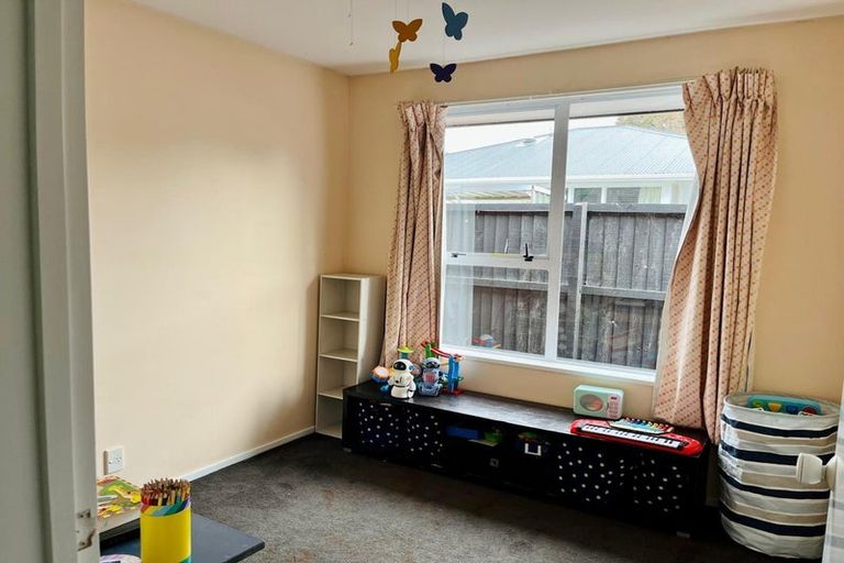 Photo of property in 28 Shannon Place, Belfast, Christchurch, 8051