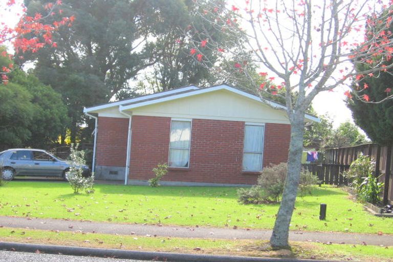 Photo of property in 7 Sikkim Crescent, Clover Park, Auckland, 2019