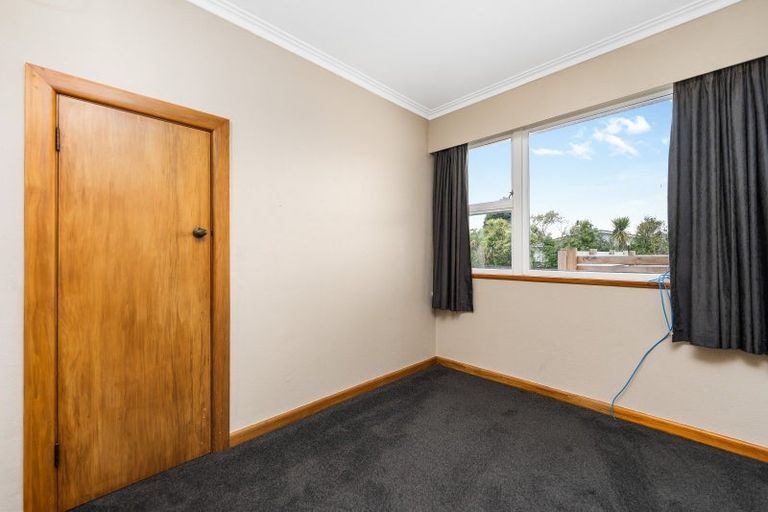 Photo of property in 15 Swansea Street, Hokowhitu, Palmerston North, 4410