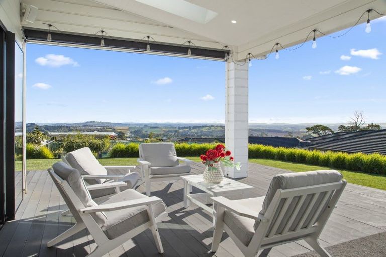 Photo of property in 19 Lawrence Carter Drive, Bombay, 2675