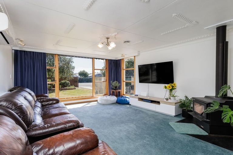 Photo of property in 35 Rhodes Street, Waimate, 7924