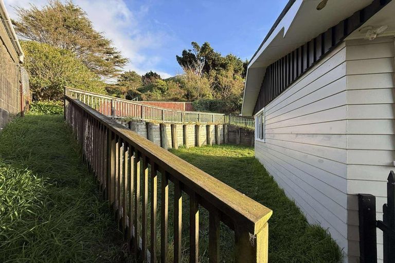 Photo of property in 285 Dowse Drive, Maungaraki, Lower Hutt, 5010