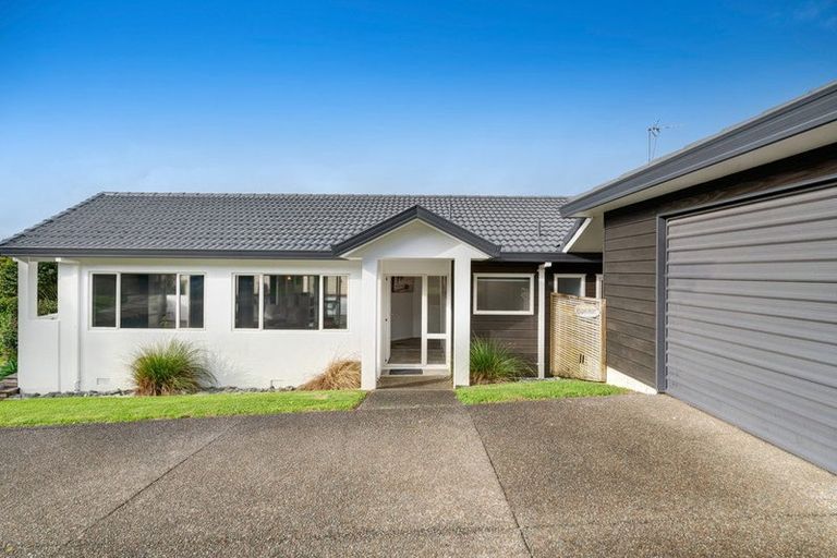 Photo of property in 11 Kestrel Heights, Arkles Bay, Whangaparaoa, 0932