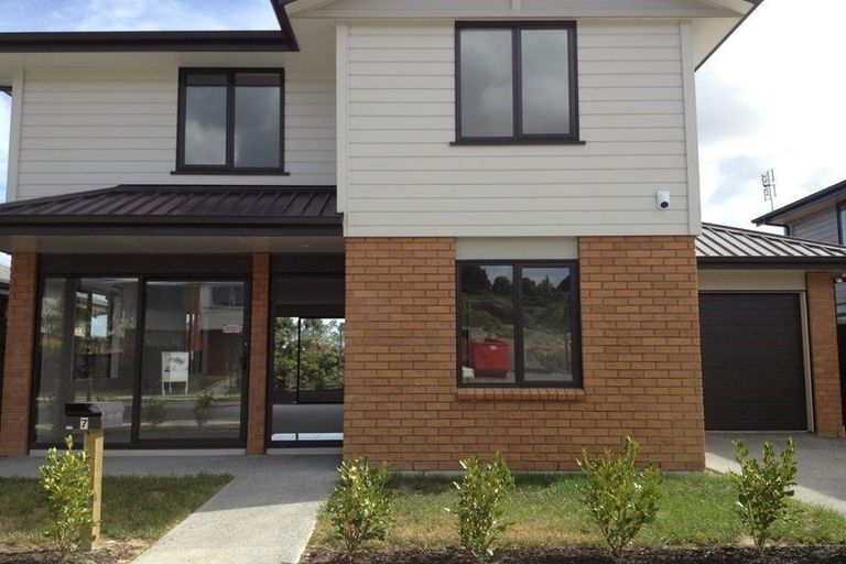 Photo of property in 7 Lane Cameron Place, Flat Bush, Auckland, 2019