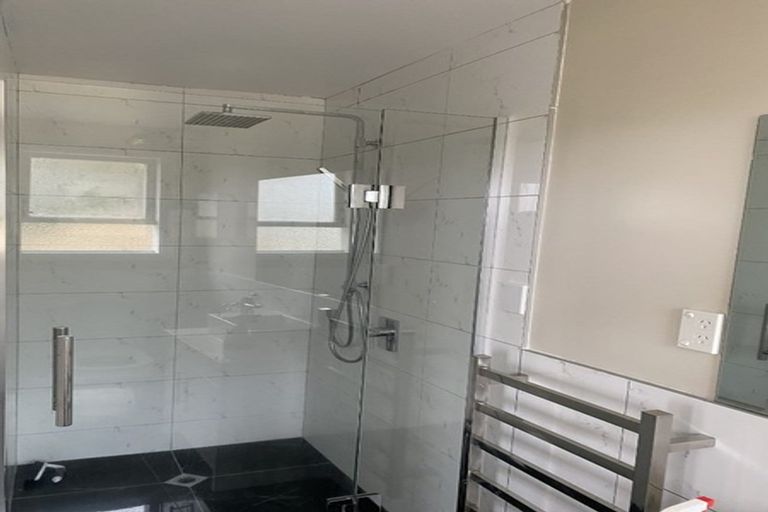 Photo of property in 9 Matama Road, Glen Eden, Auckland, 0602