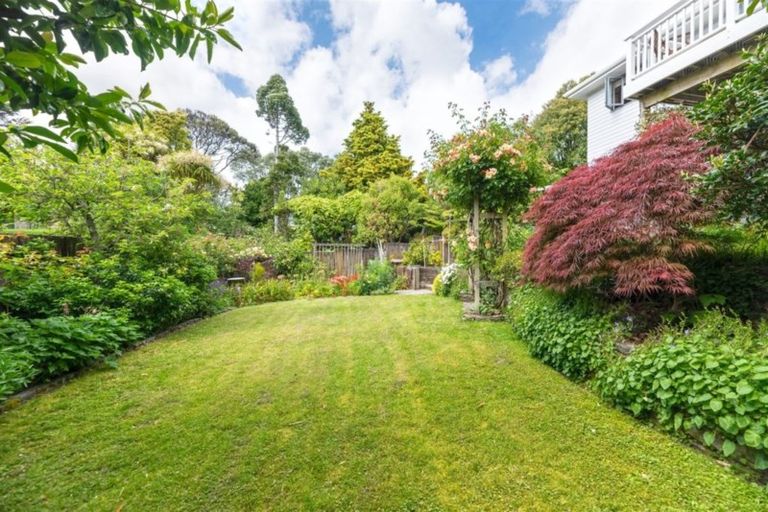 Photo of property in 3a Cron Avenue, Te Atatu South, Auckland, 0610