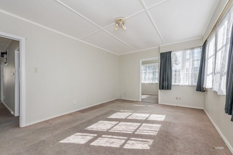 Photo of property in 1258 High Street, Taita, Lower Hutt, 5011