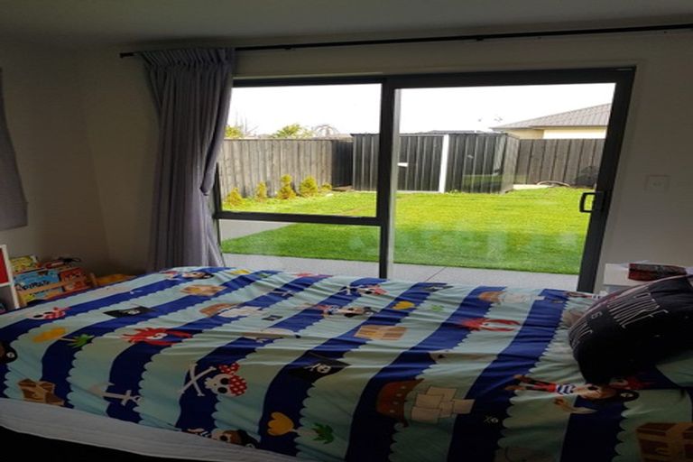 Photo of property in 18 Macphail Avenue, Rangiora, 7400