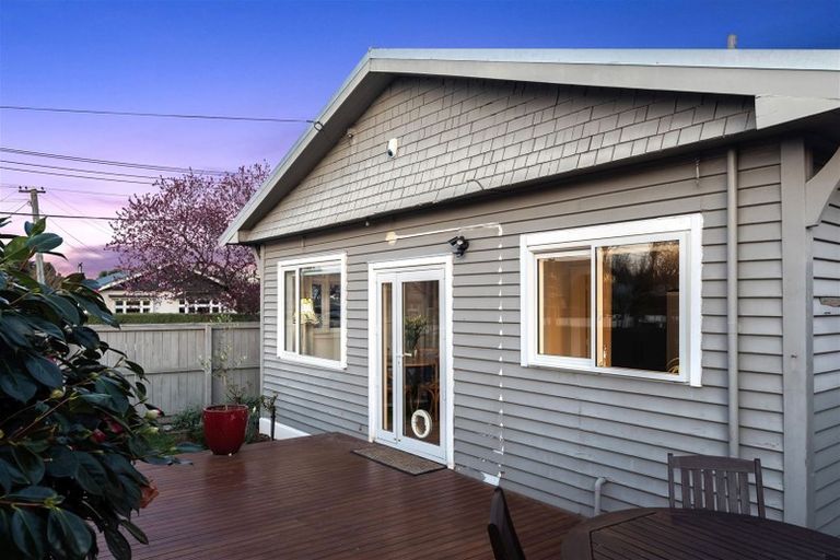 Photo of property in 1/1 Mersey Street, St Albans, Christchurch, 8014