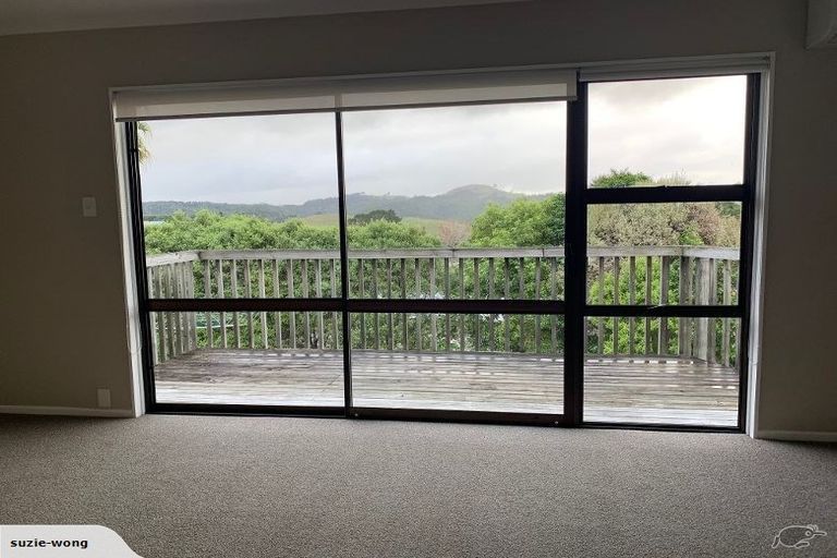 Photo of property in 23 Hillcrest Road, Hatfields Beach, Orewa, 0931
