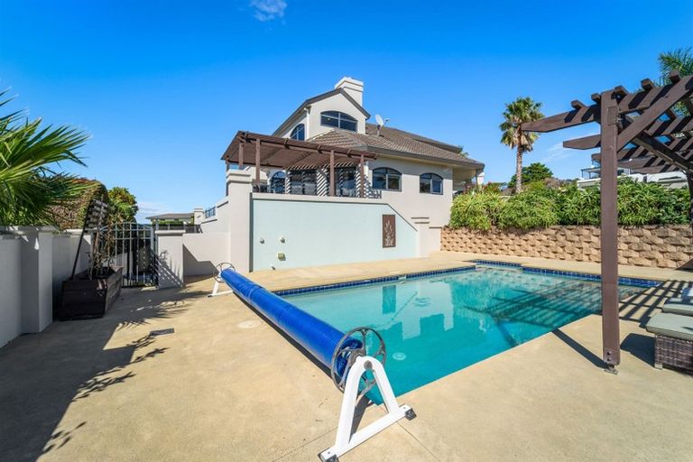 Photo of property in 41 Island View Drive, Gulf Harbour, Whangaparaoa, 0930