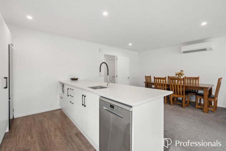 Photo of property in 17 Ford Road, Manor Park, Lower Hutt, 5019