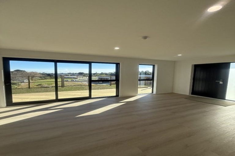 Photo of property in 101 Hamilton Drive, Waiuku, 2123