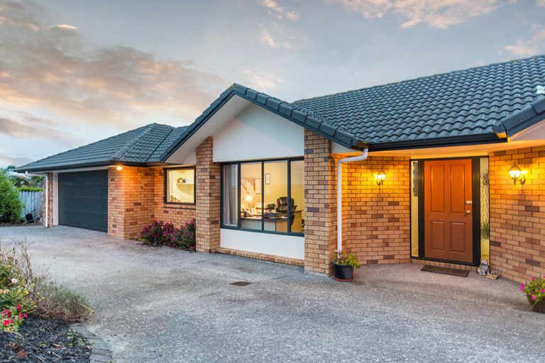 Photo of property in 274 Hill Road, The Gardens, Auckland, 2105